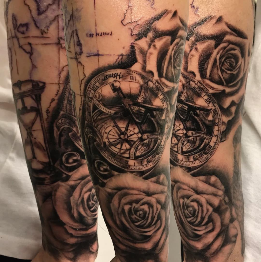 Compass and Roses